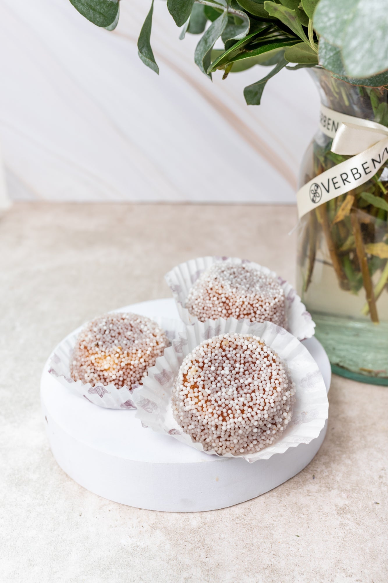 Perfect Love and Garibaldis The Balloon - Red Rose Bouquet, 3 Garibaldis