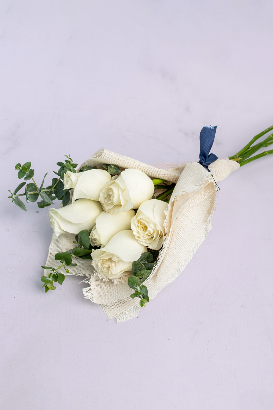 Ramo 6 Rosas Blancas - Envoltura Yute AGS