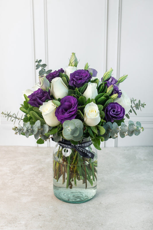 Claro de Luna - Rosa Blanca y Lisianthus Morado CABOS