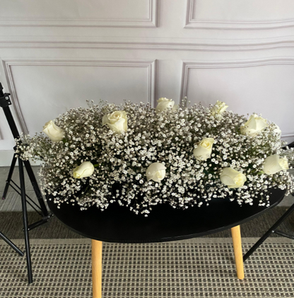 Pedido especial 10 charolas de 50 cm Gipso y rosa blanca