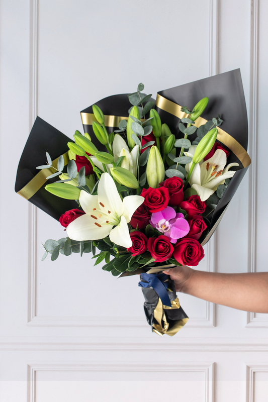 Kioto - Ramo de Rosas Rojas y Lilium Blanca AGS