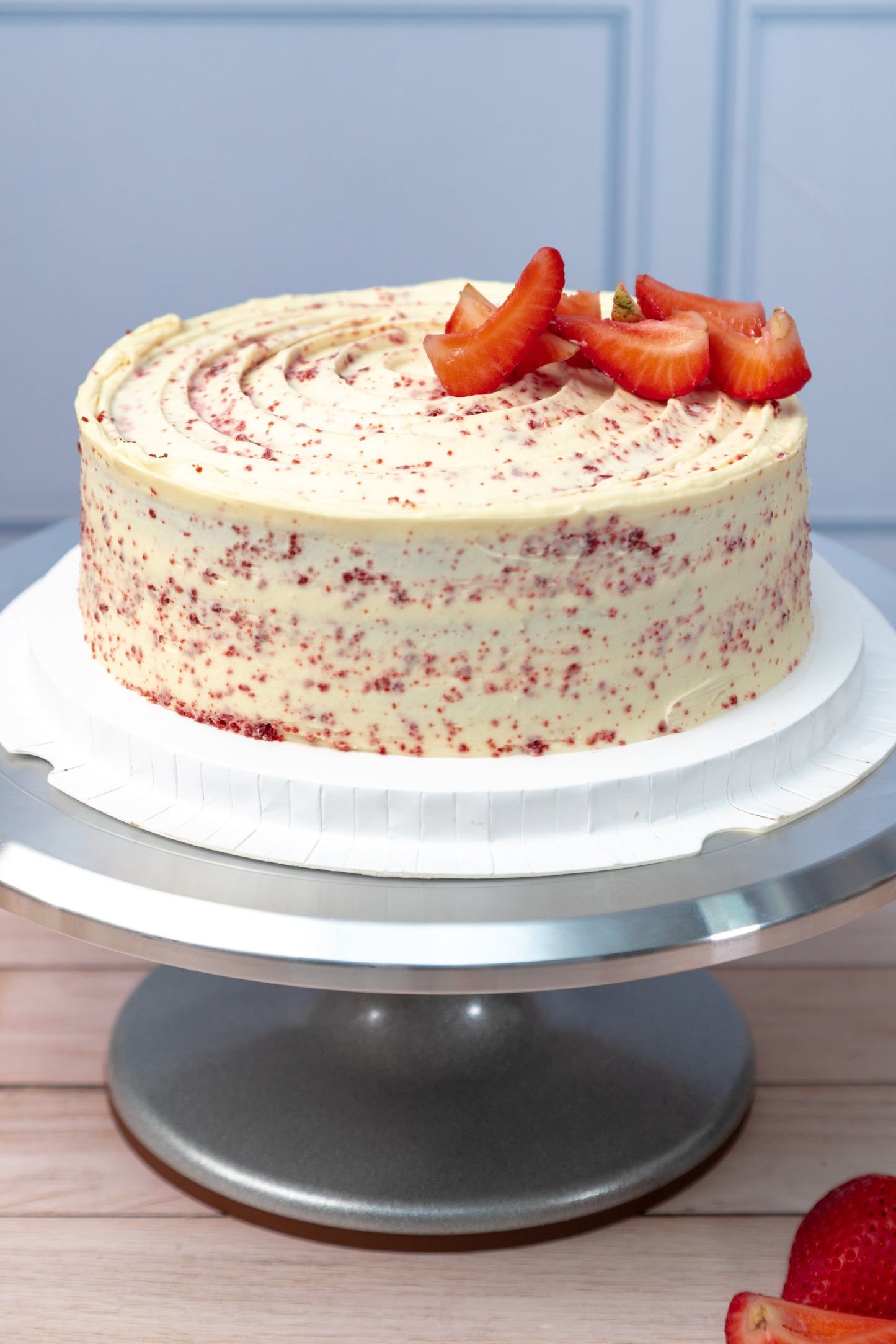 Pastel Red Velvet - Fresa y Chocolate Blanco