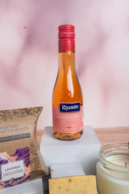 Kit - Tranquilidad Rosada, vino Rosado, Vela y Jabón