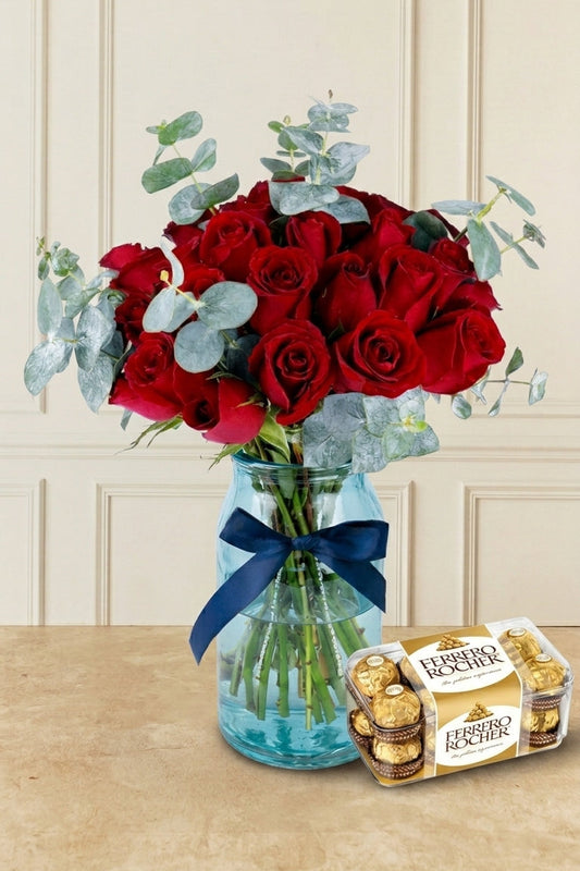 36 Rosas Rojas con Ferrero 16 - En Florero | MJO