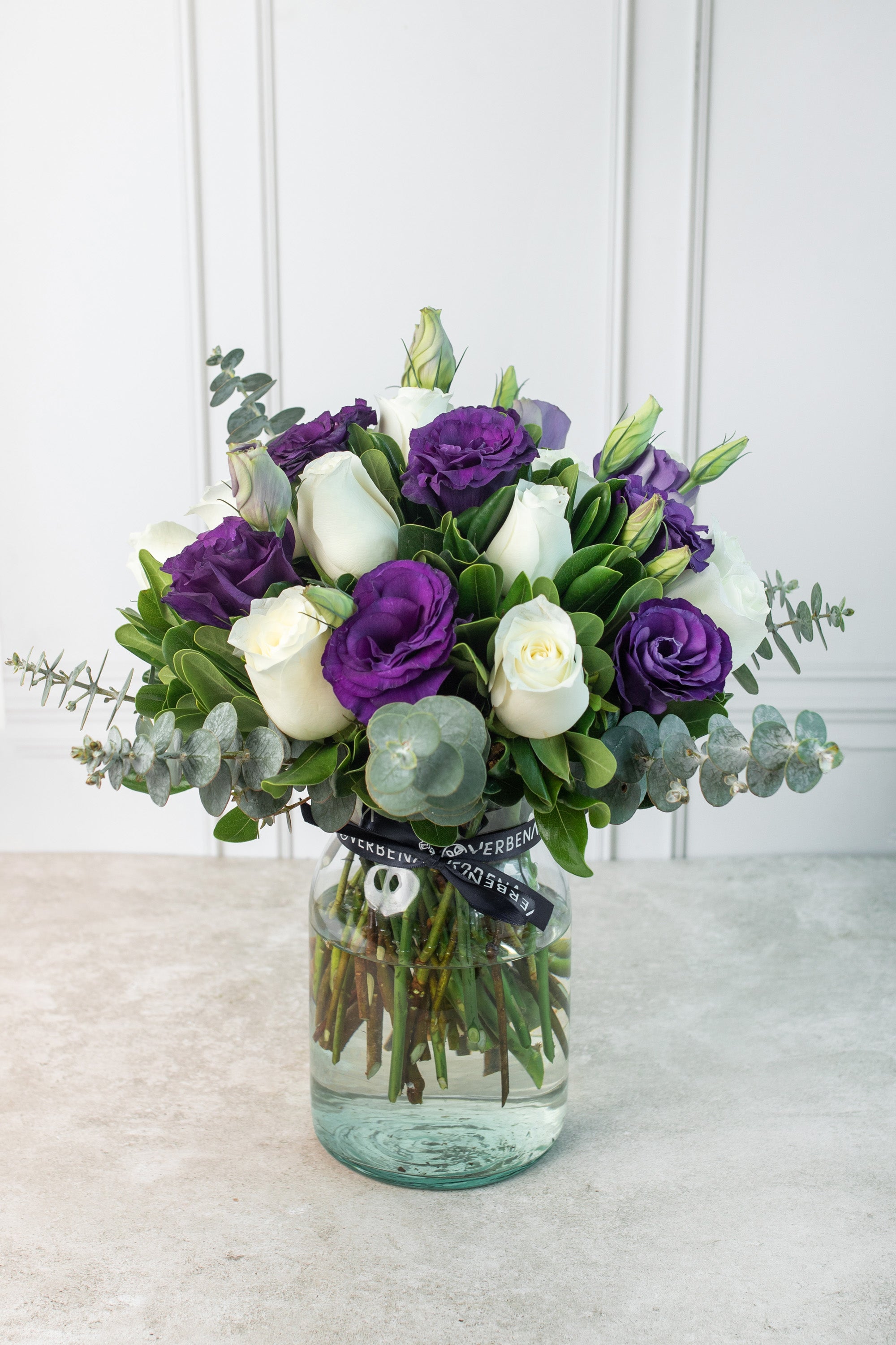 Send White Roses Send White Roses to Home in Mexico City | Rose Bouquets in Mexico City