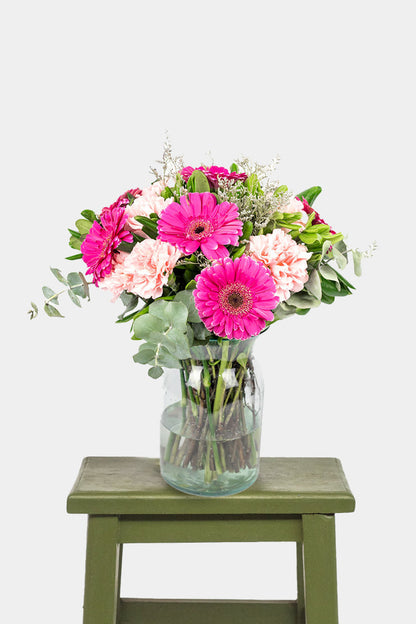 Noche en París // Gerbera Rosa y Clavel Rosa
